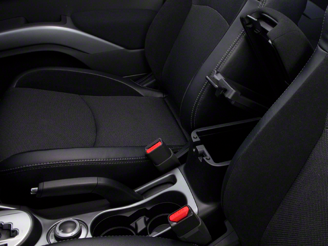 2010 Mitsubishi Outlander ES
