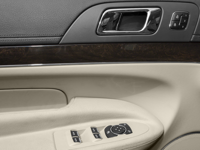 2017 Lincoln MKT Livery