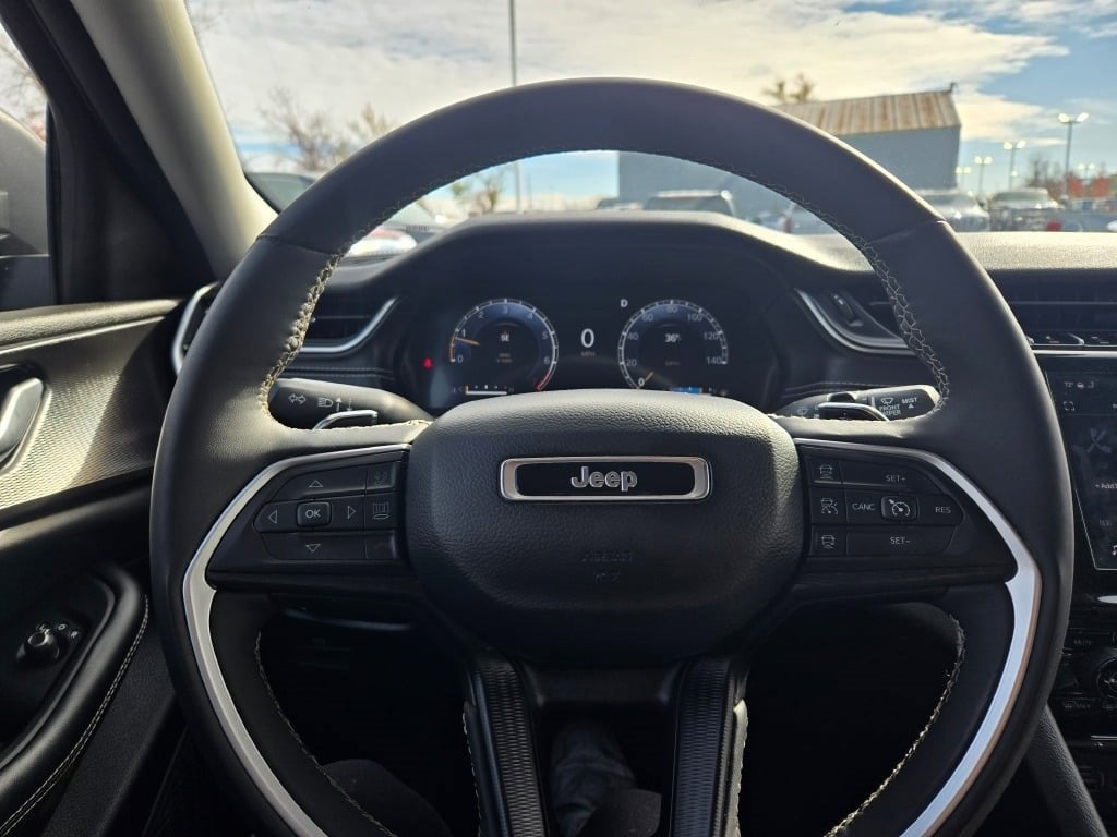 2023 Jeep Grand Cherokee Laredo