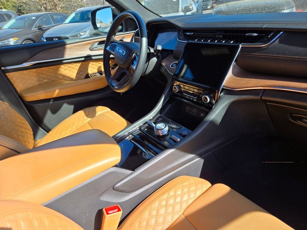 2024 Jeep Grand Cherokee L Summit