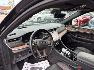 2022 Jeep Grand Cherokee L Summit 4x4
