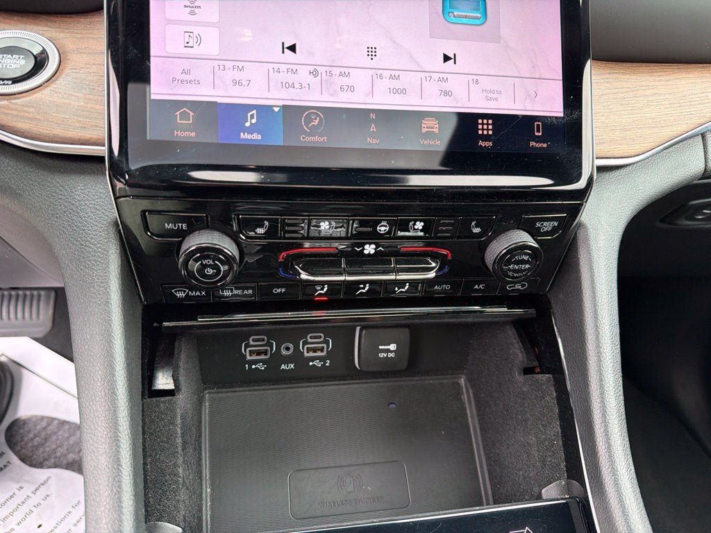 2022 Jeep Grand Cherokee L Summit 4x4