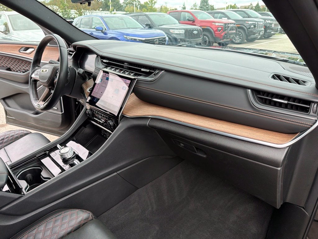 2022 Jeep Grand Cherokee L Summit 4x4