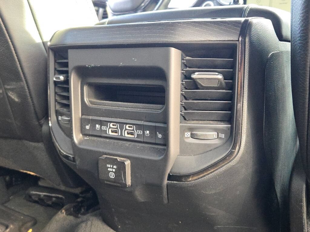2022 RAM 1500 Limited Crew Cab 4x4 5'7" Box