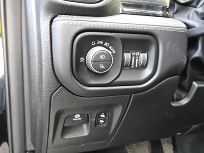 2022 RAM 1500 Limited Crew Cab 4x4 5'7" Box