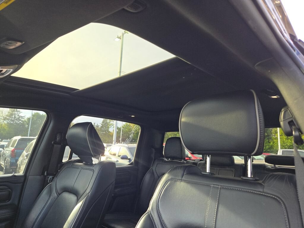 2022 RAM 1500 Limited Crew Cab 4x4 5'7" Box
