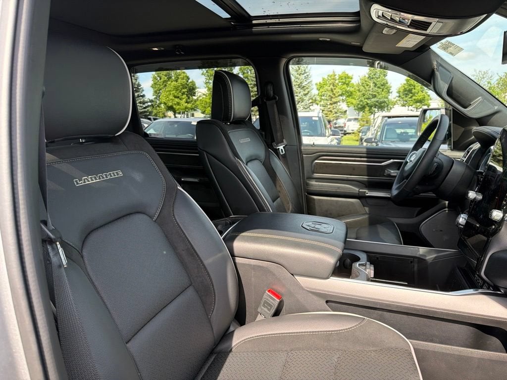 2025 RAM 1500 Laramie Crew Cab 4x4 5'7" Box