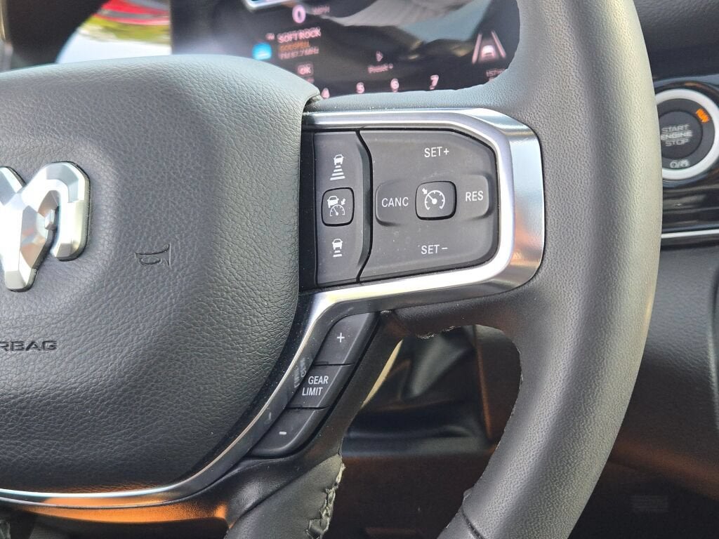 2025 RAM 1500 Laramie Crew Cab 4x4 5'7" Box