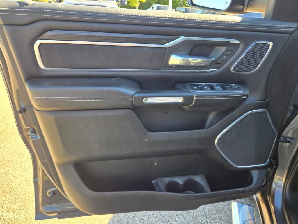 2024 RAM 1500 Laramie Crew Cab 4x4 5'7" Box
