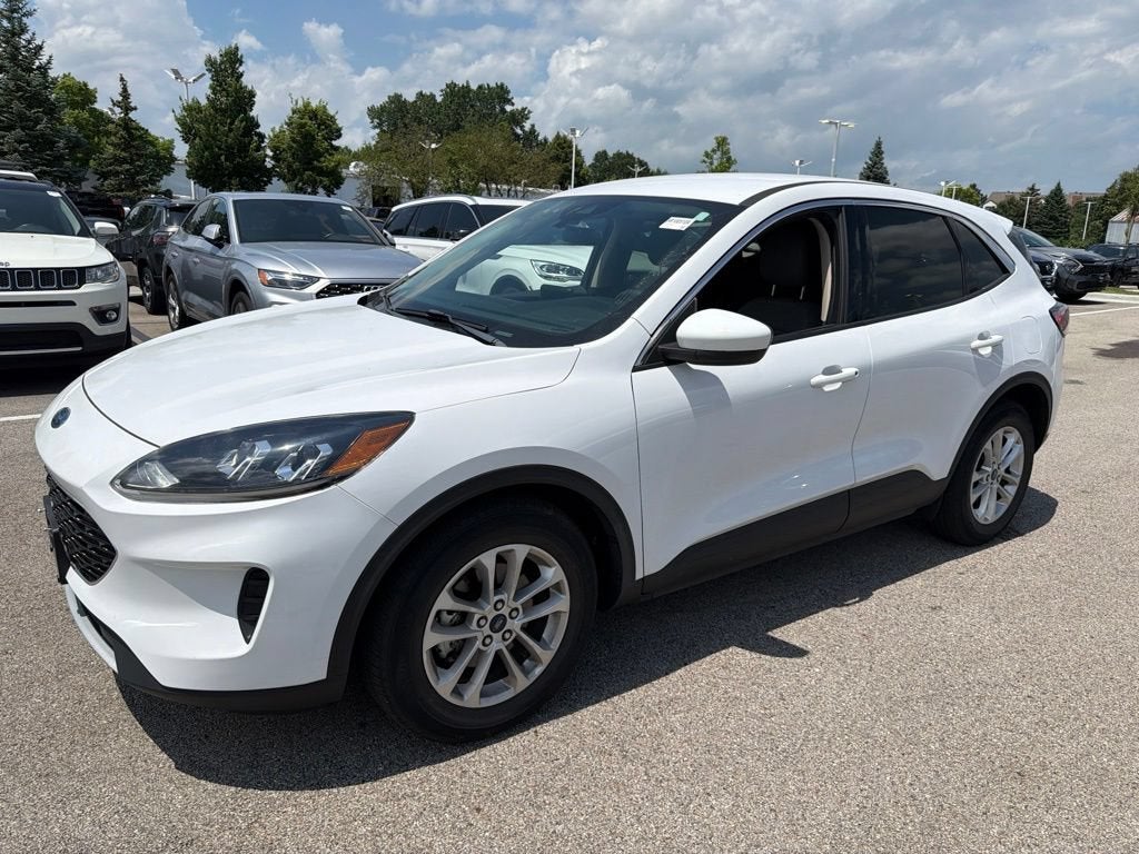 2020 Ford Escape SE