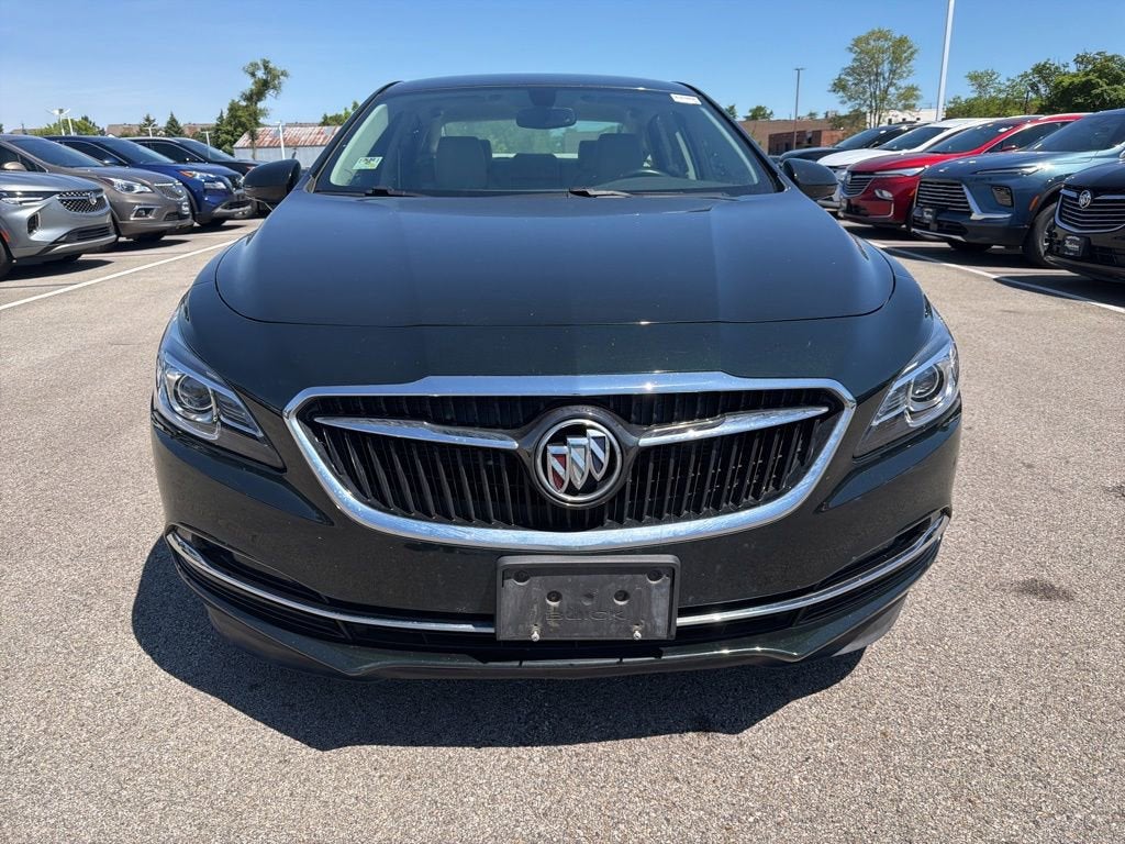 2017 Buick LaCrosse Essence's photo