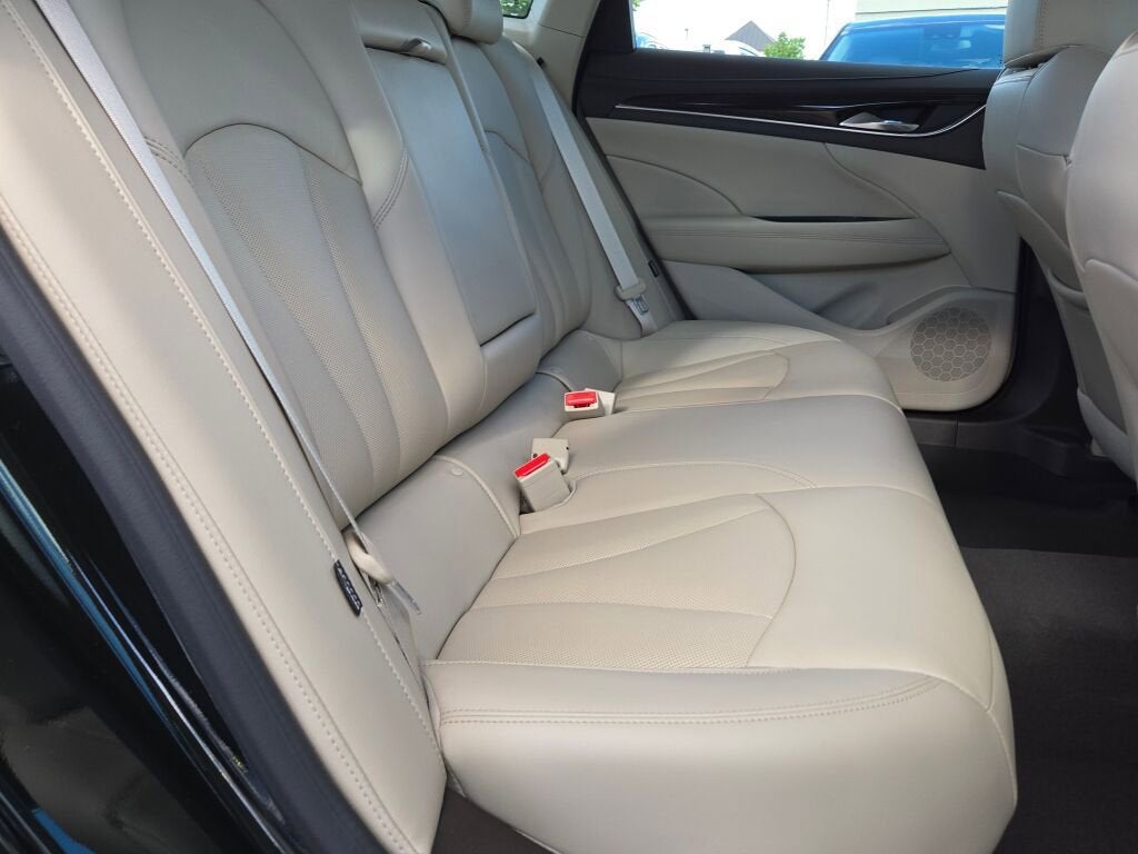 2017 Buick LaCrosse Essence