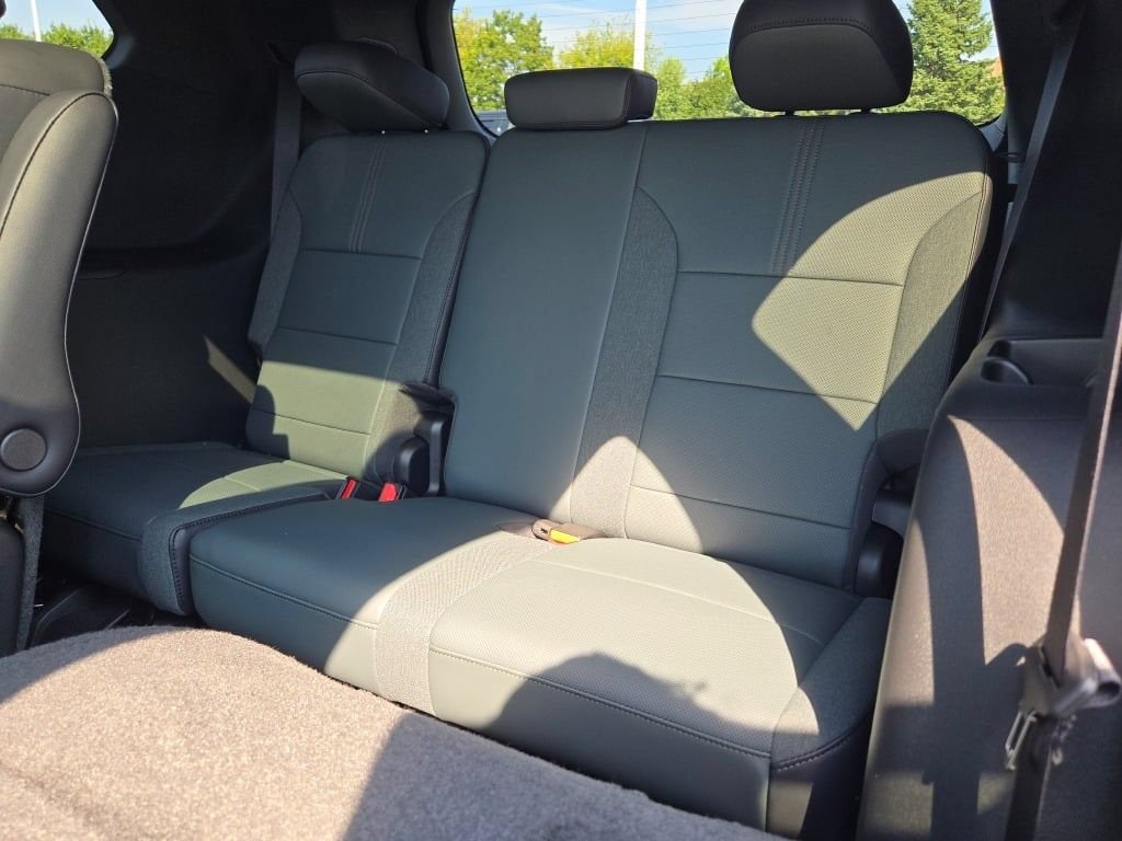 2027 GMC Acadia AT4 - Photo 19