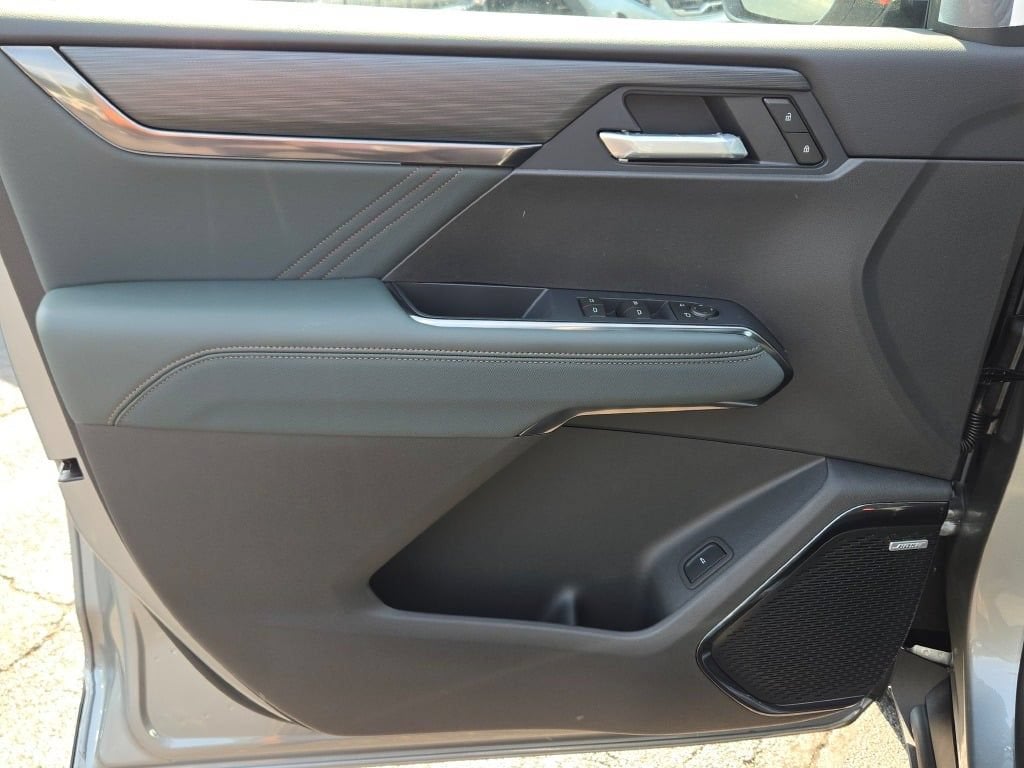 2027 GMC Acadia AT4 - Photo 21