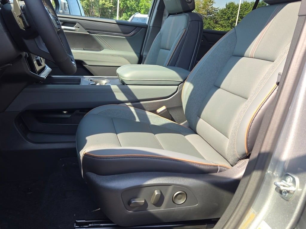 2027 GMC Acadia AT4 - Photo 23