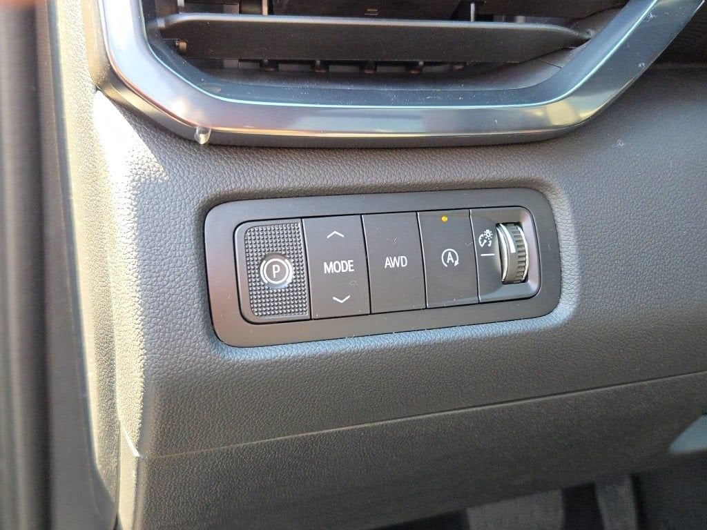 2027 GMC Acadia AT4 - Photo 25