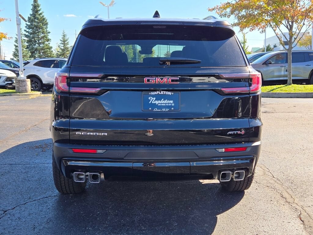 2027 GMC Acadia AT4