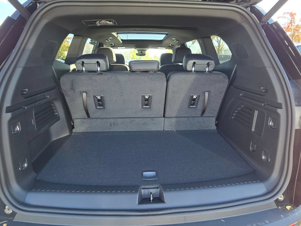2027 GMC Acadia AT4