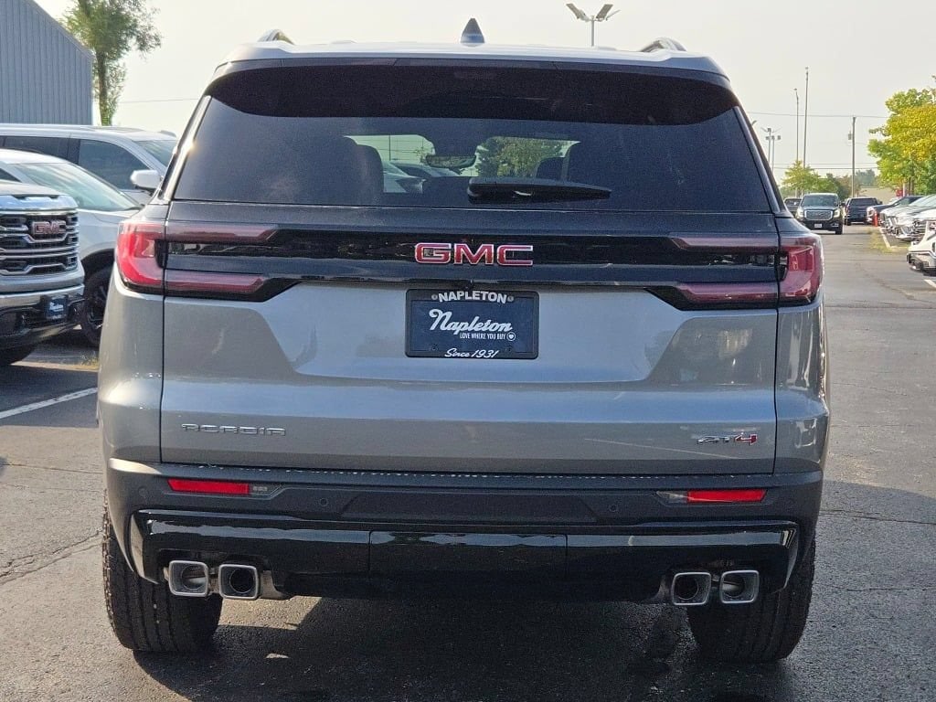 2027 GMC Acadia AT4