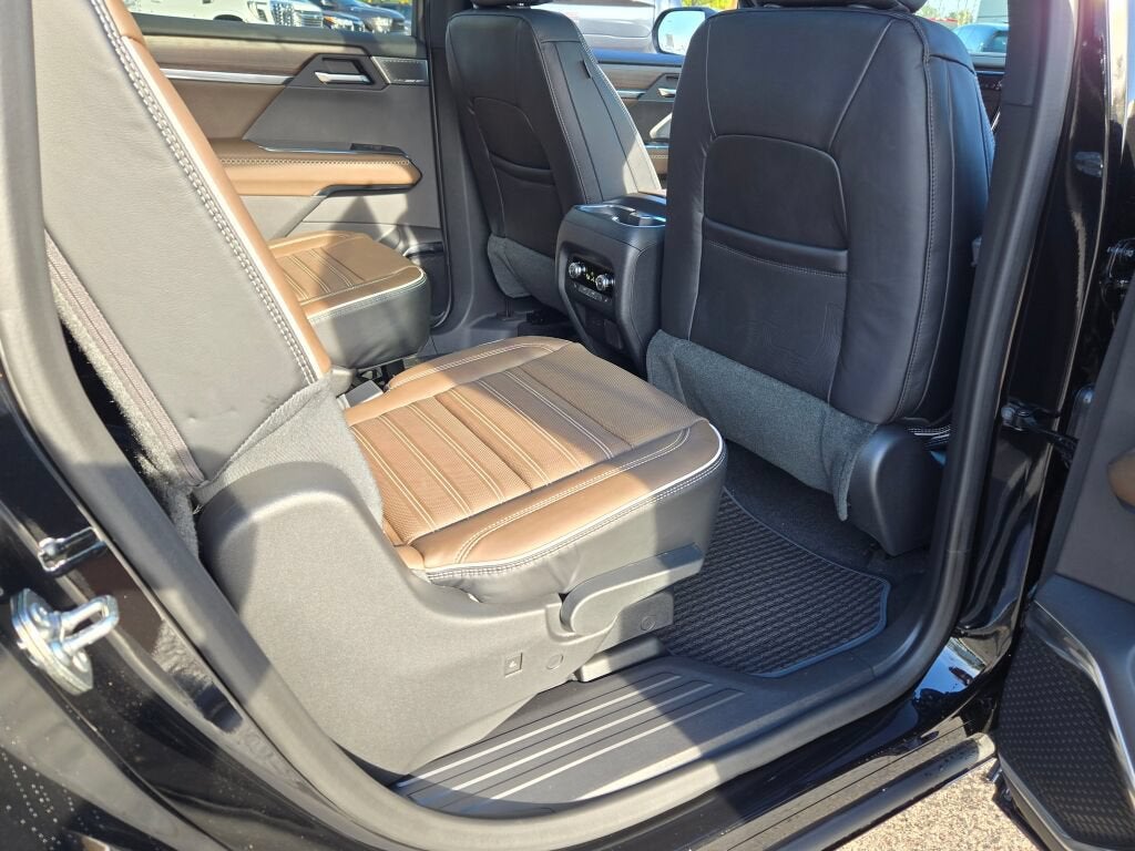 2027 GMC Acadia Denali Ultimate