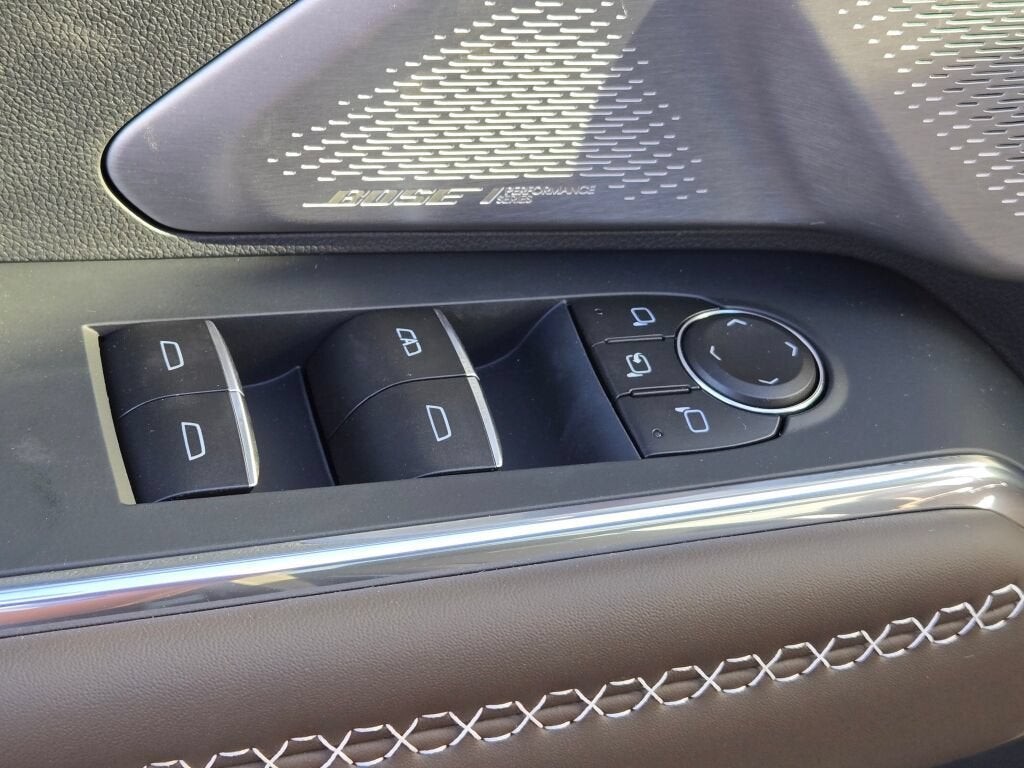 2027 GMC Acadia Denali Ultimate