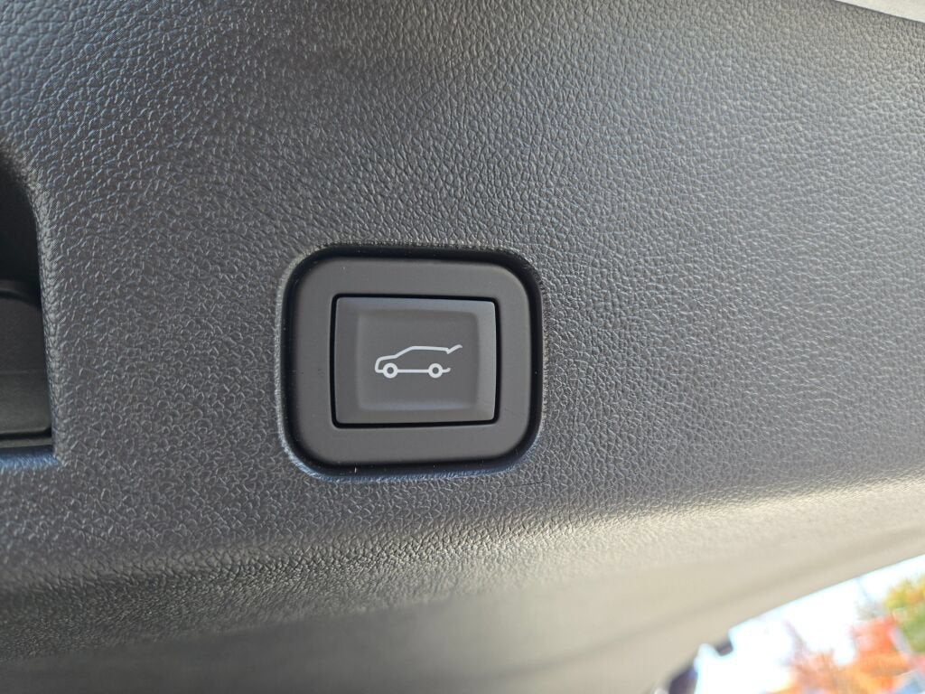 2027 GMC Acadia Denali Ultimate