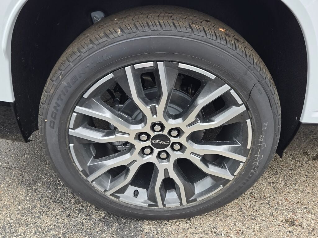 2027 GMC Acadia Denali Ultimate - Photo 11