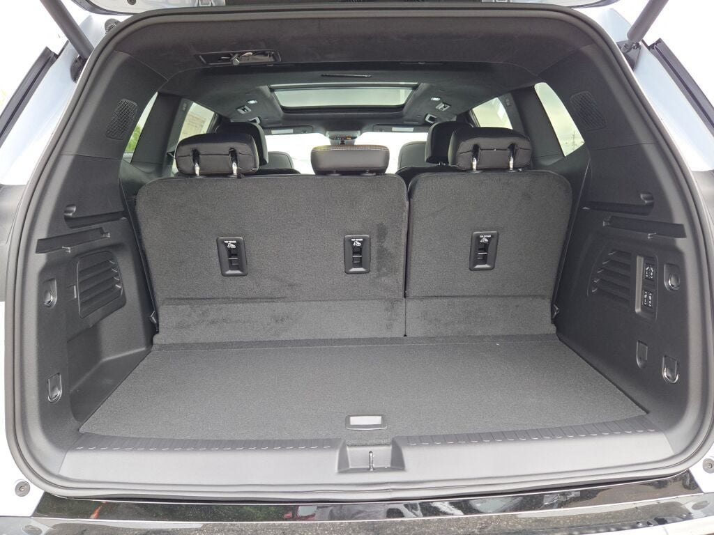 2027 GMC Acadia Denali Ultimate