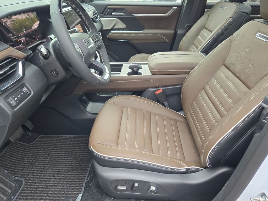 2027 GMC Acadia Denali Ultimate - Photo 22