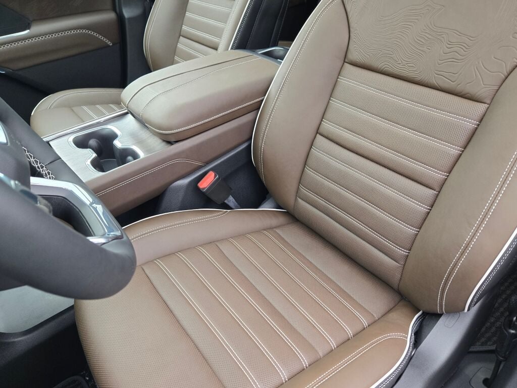 2027 GMC Acadia Denali Ultimate - Photo 24