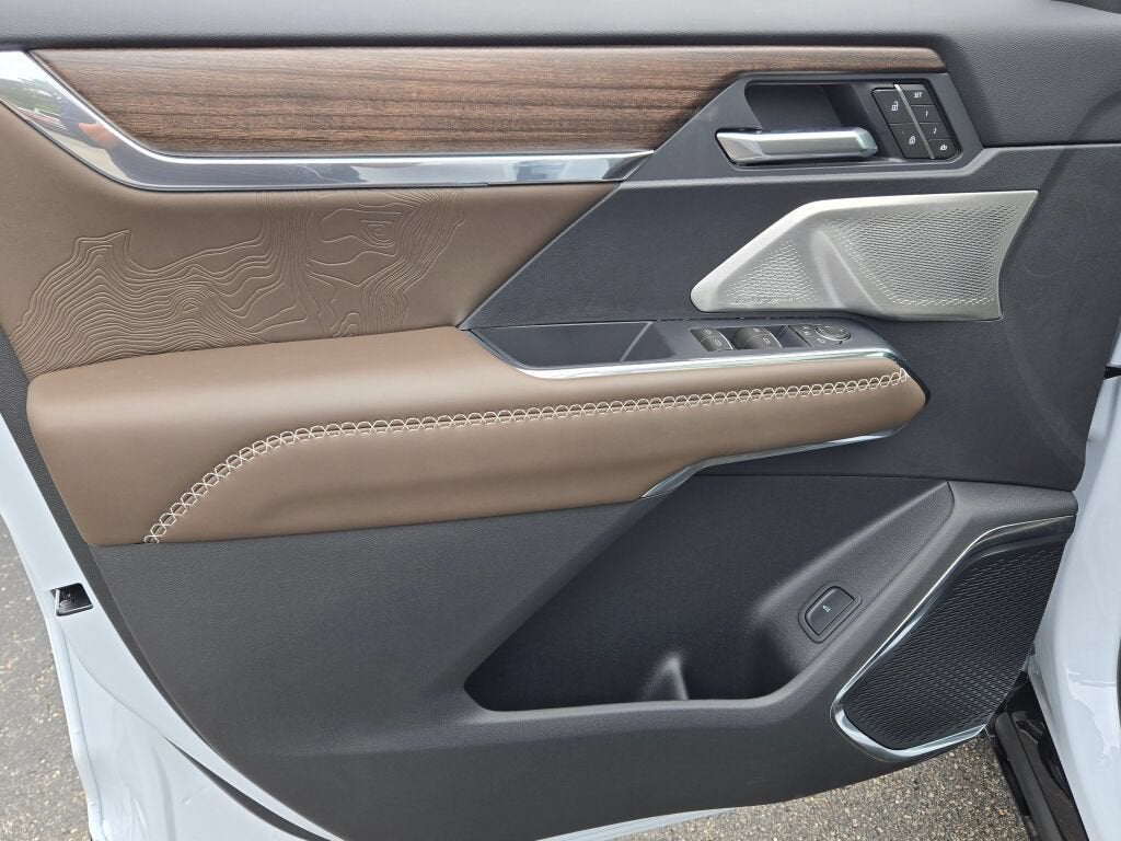 2027 GMC Acadia Denali Ultimate