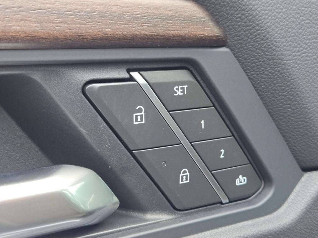 2027 GMC Acadia Denali Ultimate