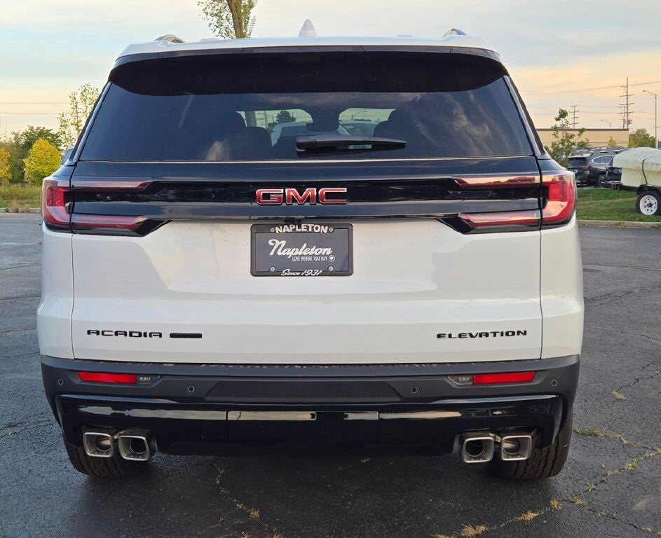 2026 GMC Acadia Elevation
