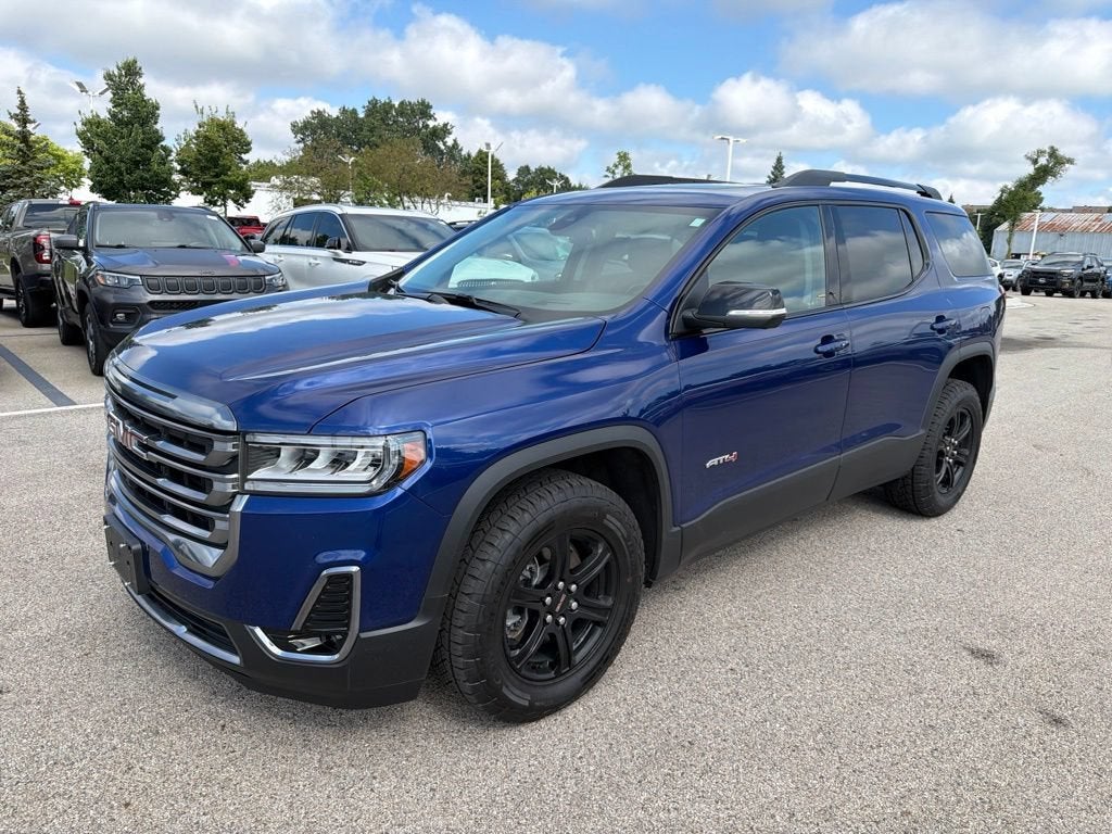 2023 GMC Acadia AT4