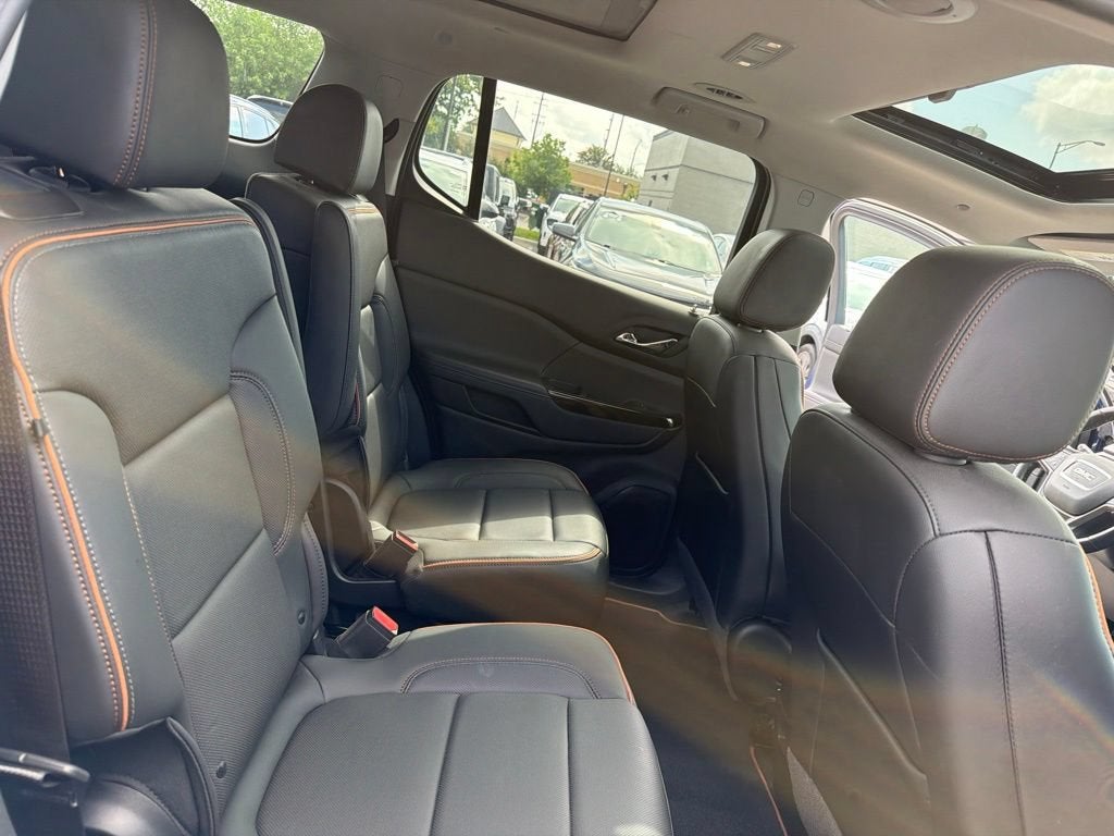 2023 GMC Acadia AT4
