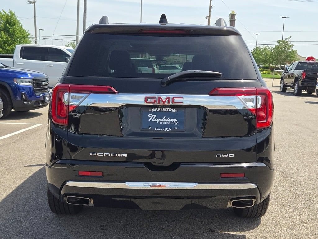 2021 GMC Acadia Denali