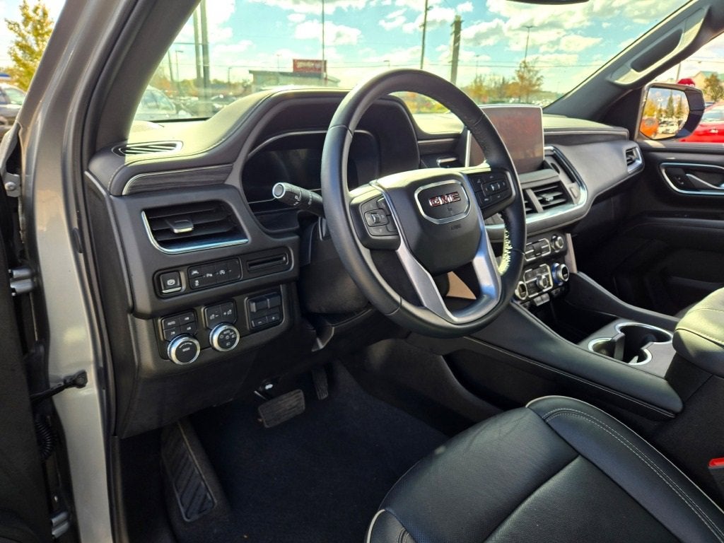 2024 GMC Yukon SLT