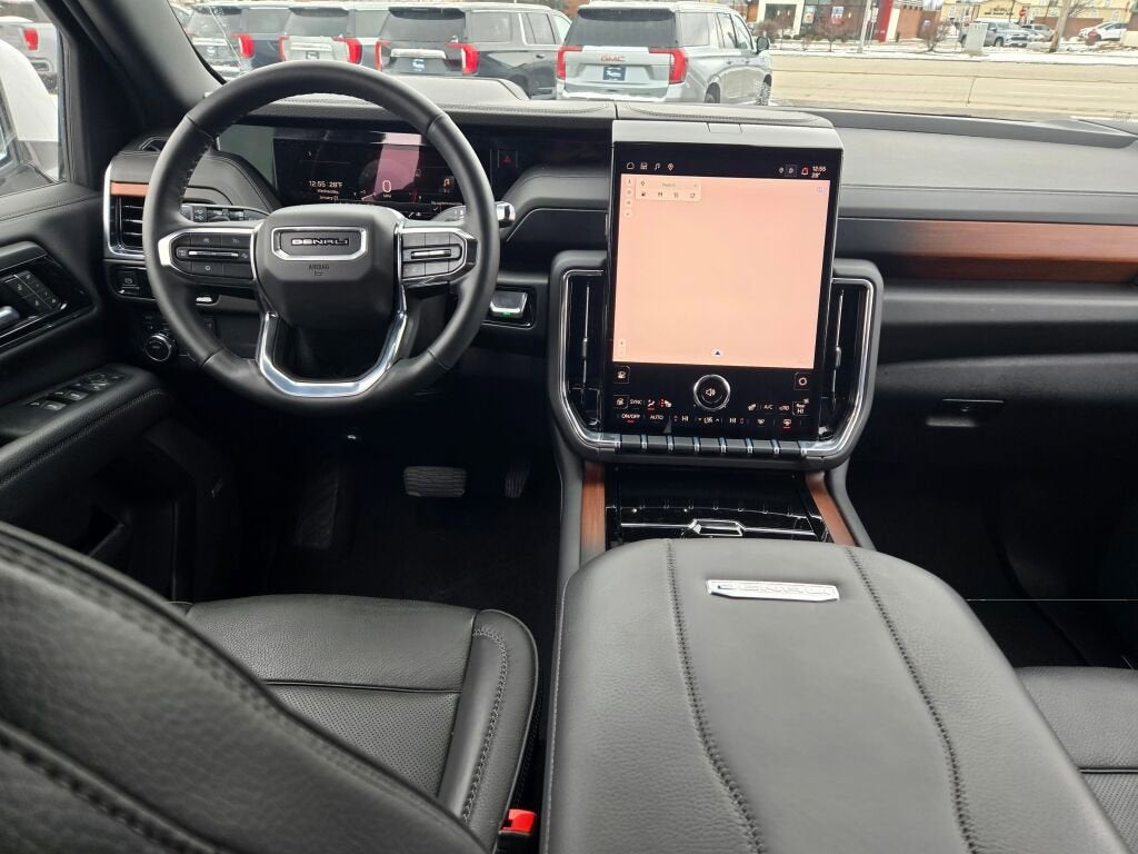 2025 GMC Yukon Denali