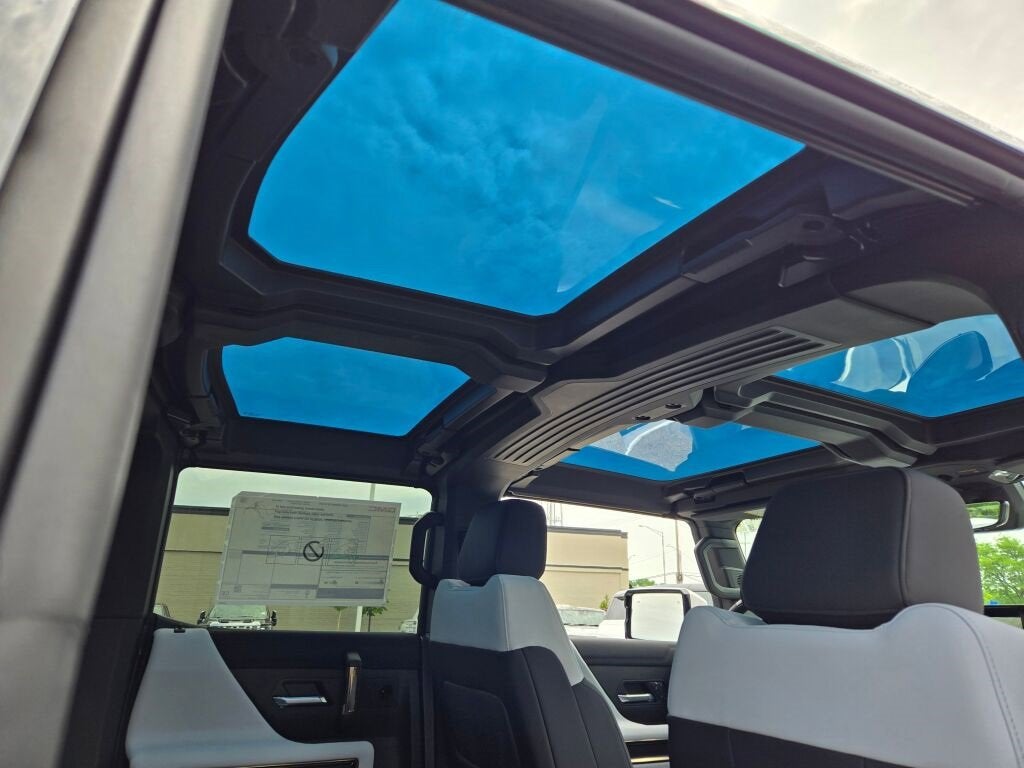 2025 GMC HUMMER EV SUV 2X