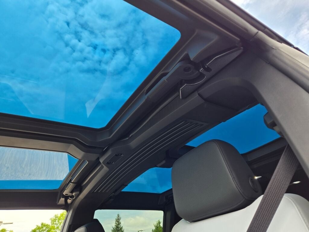 2025 GMC HUMMER EV SUV 2X