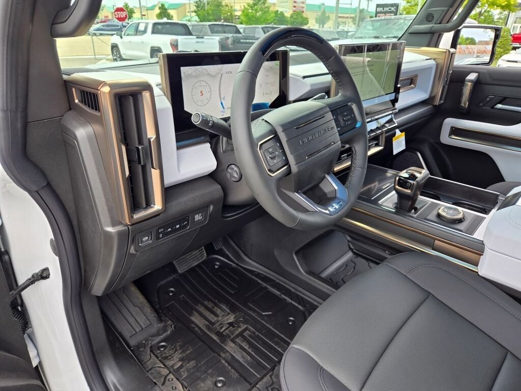 2025 GMC HUMMER EV SUV 2X