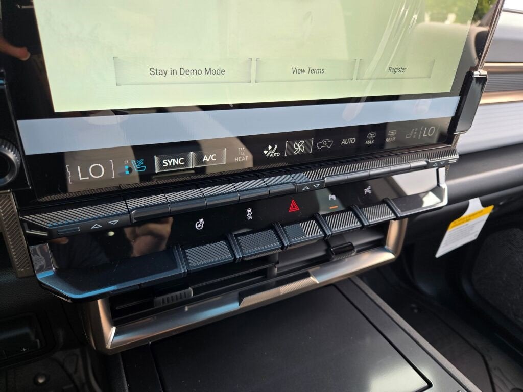 2025 GMC HUMMER EV SUV 2X