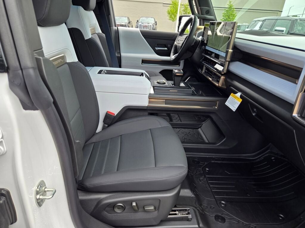 2025 GMC HUMMER EV SUV 2X