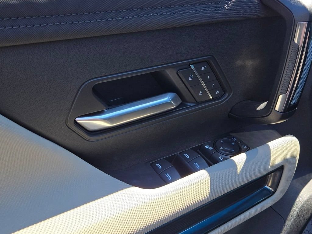 2026 GMC HUMMER EV SUV 2X