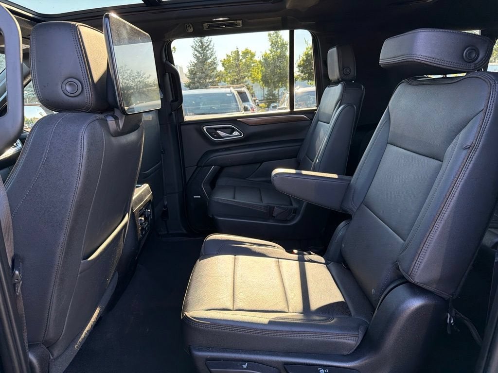 2023 Chevrolet Suburban High Country