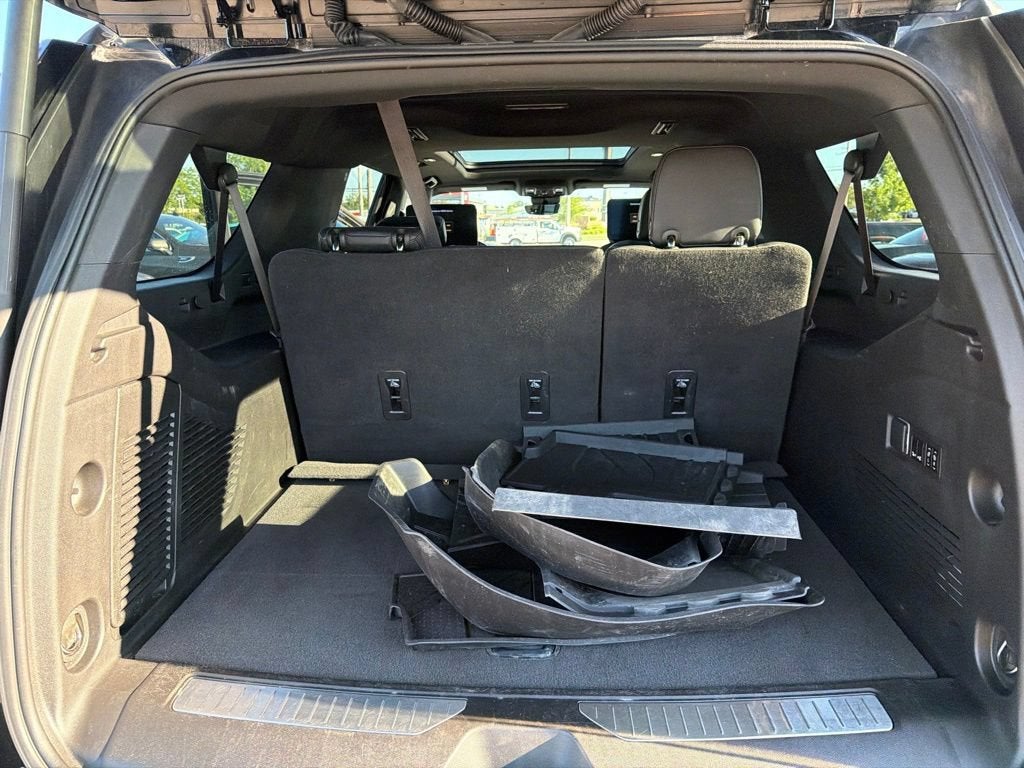 2023 Chevrolet Suburban High Country