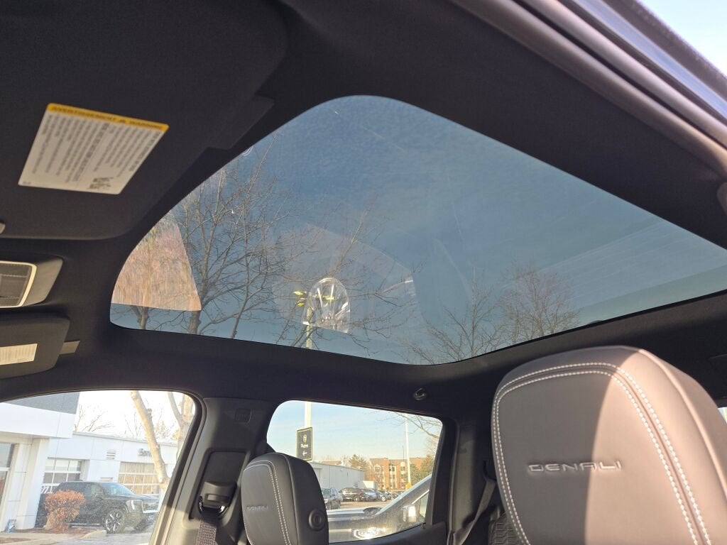 2025 GMC Sierra EV Max Range Denali