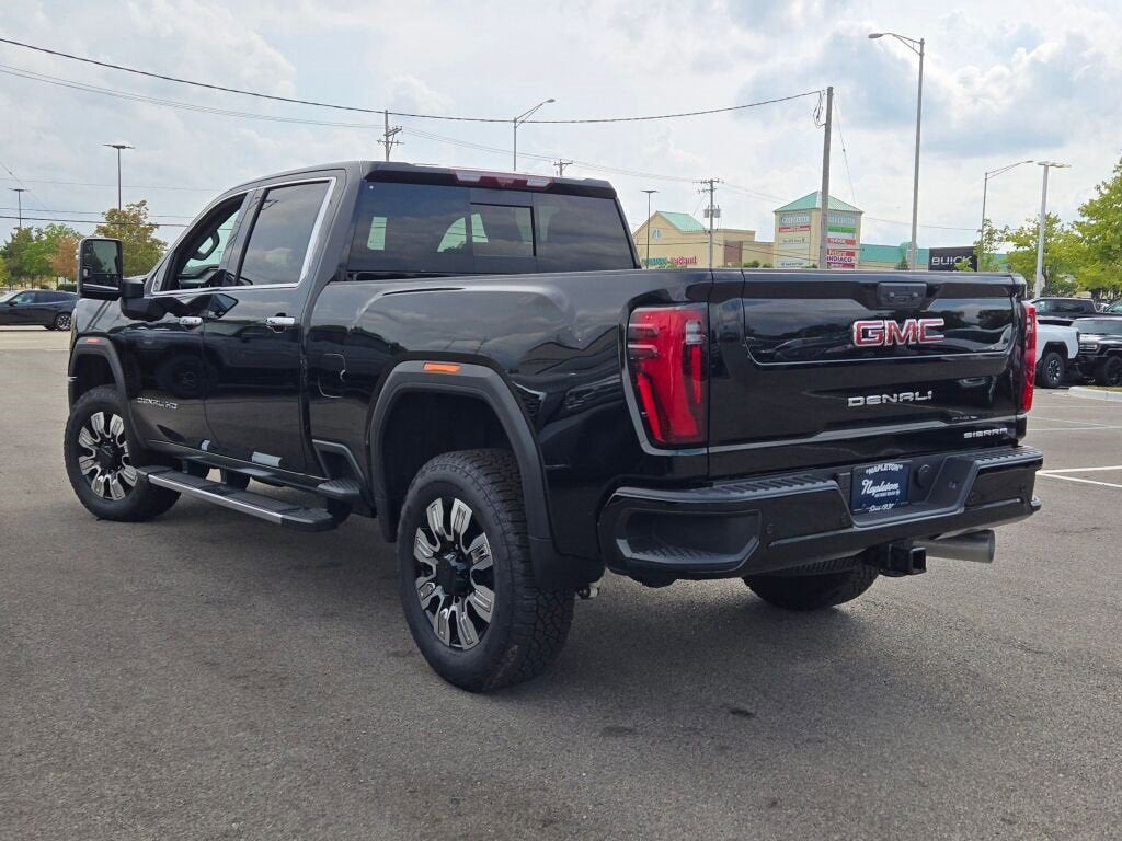 2025 GMC Sierra 2500 HD Denali