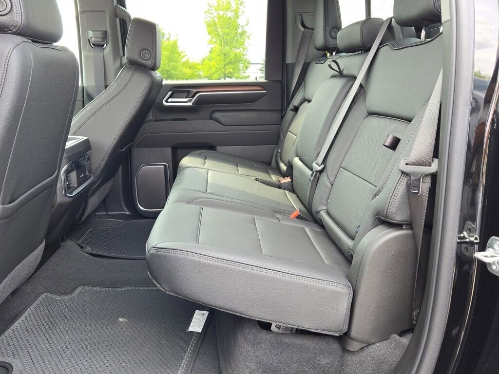 2025 GMC Sierra 2500 HD Denali