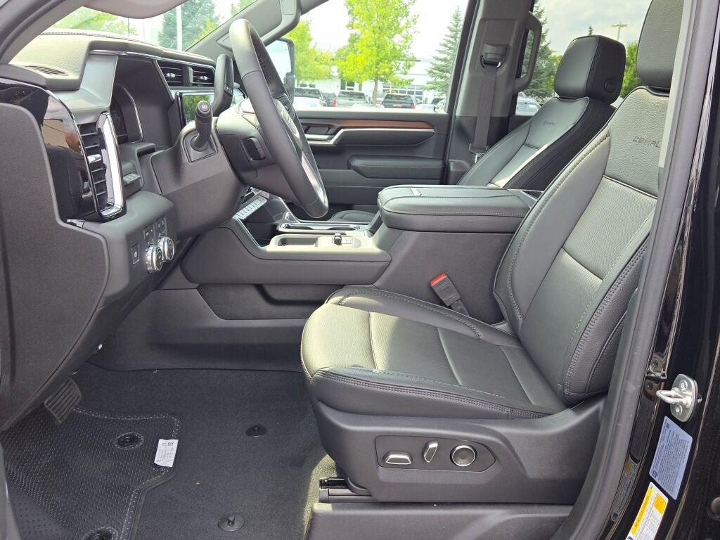 2025 GMC Sierra 2500 HD Denali